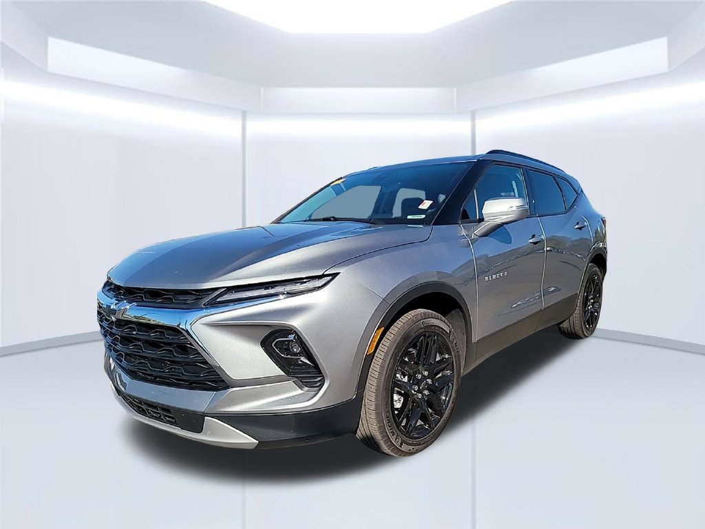 Used 2026 Gray Chevrolet LT image 2