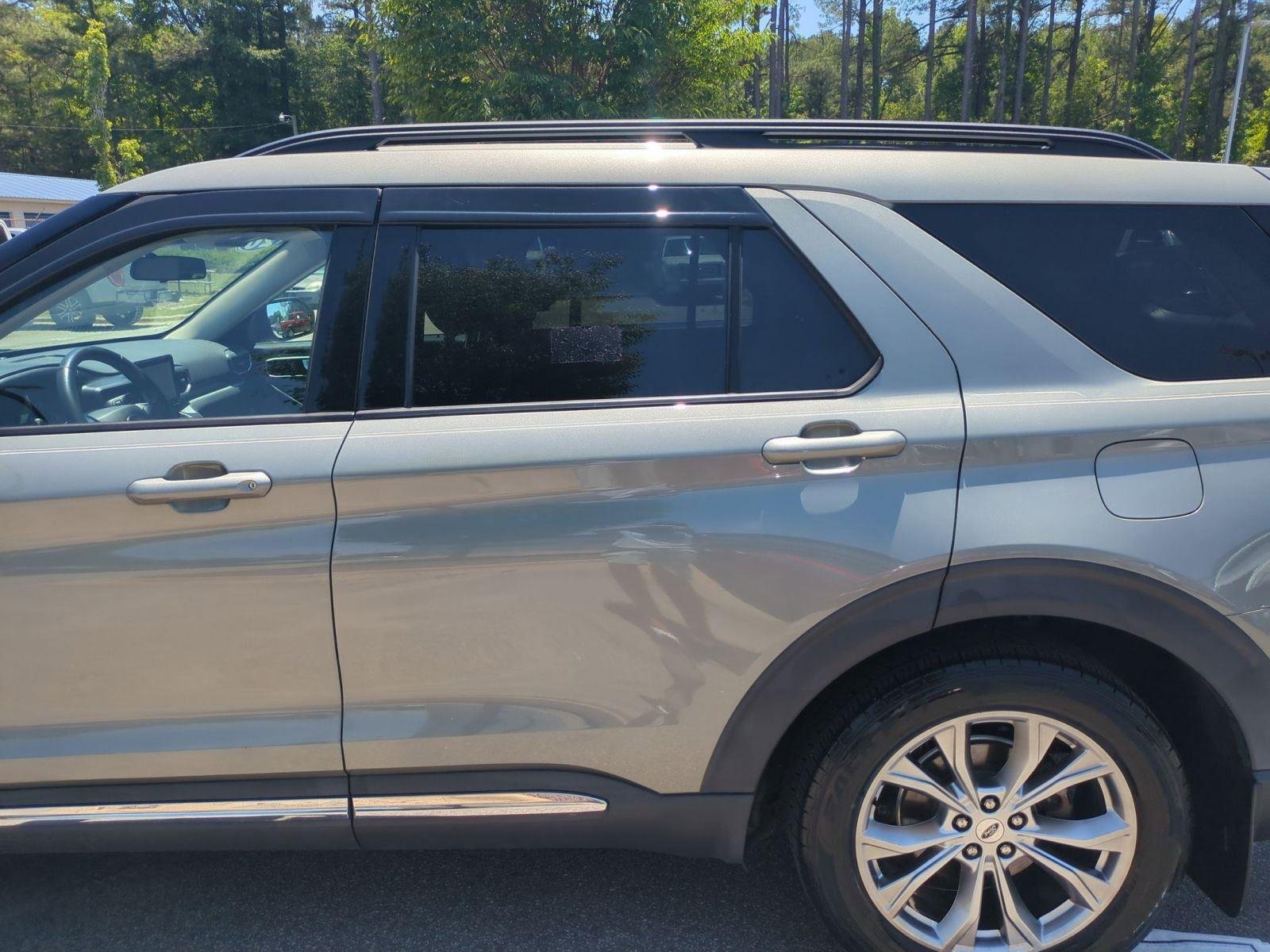 Used 2020 Silver Spruce Ford XLT image 33
