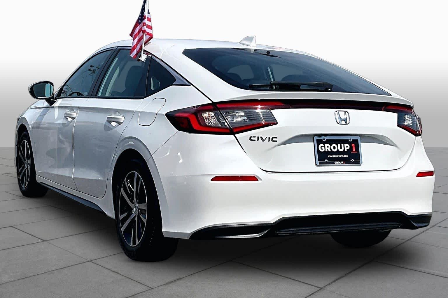 Used 2024 Platinum White Pearl Honda LX image 11