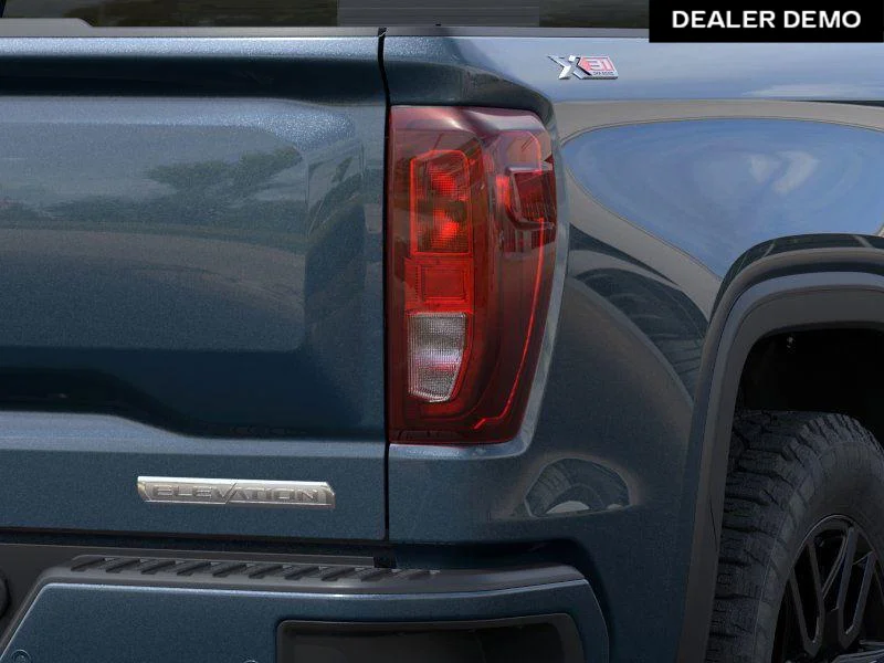 Used 2026  GMC Elevation image 11