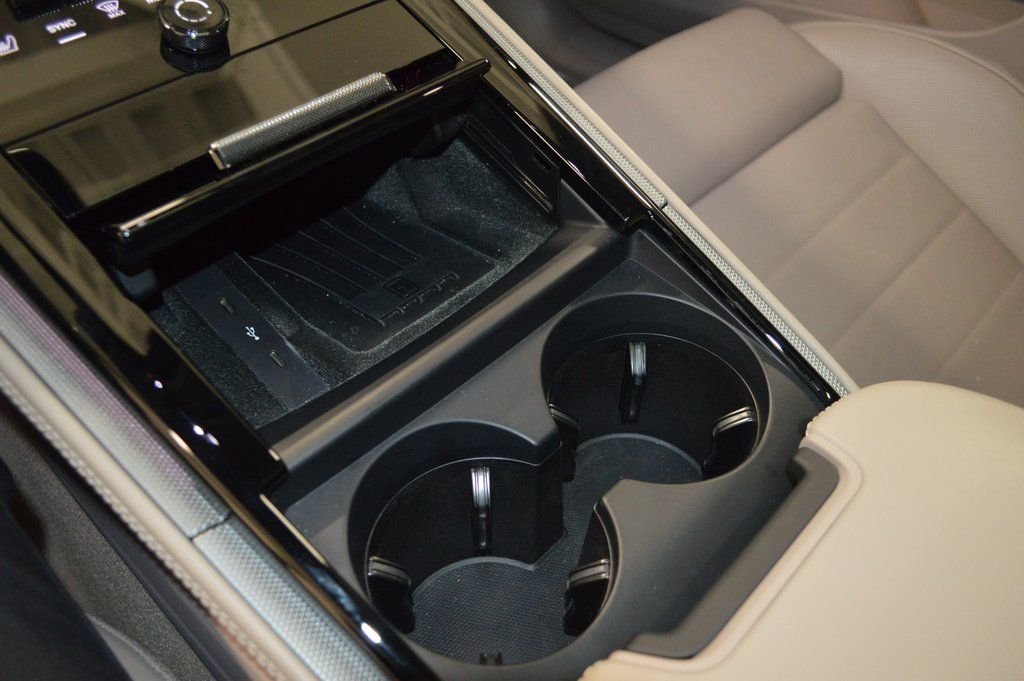 Used 2025 Blue Porsche  image 32