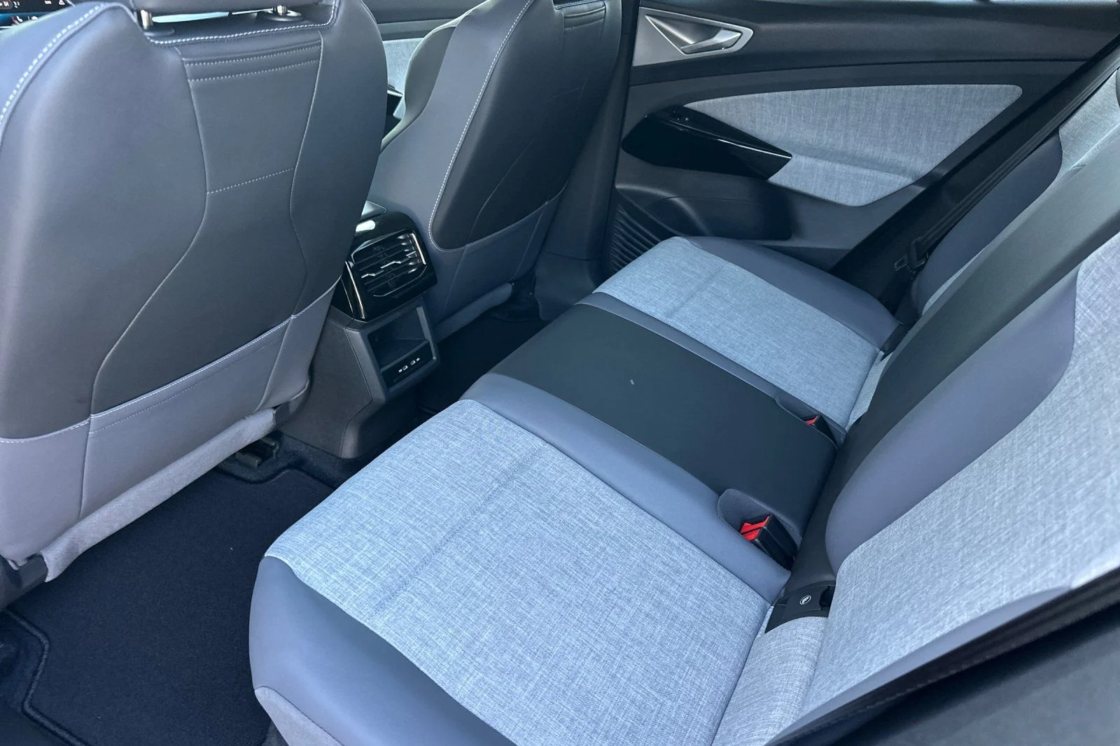 New 2026 Black Volkswagen Pro image 10