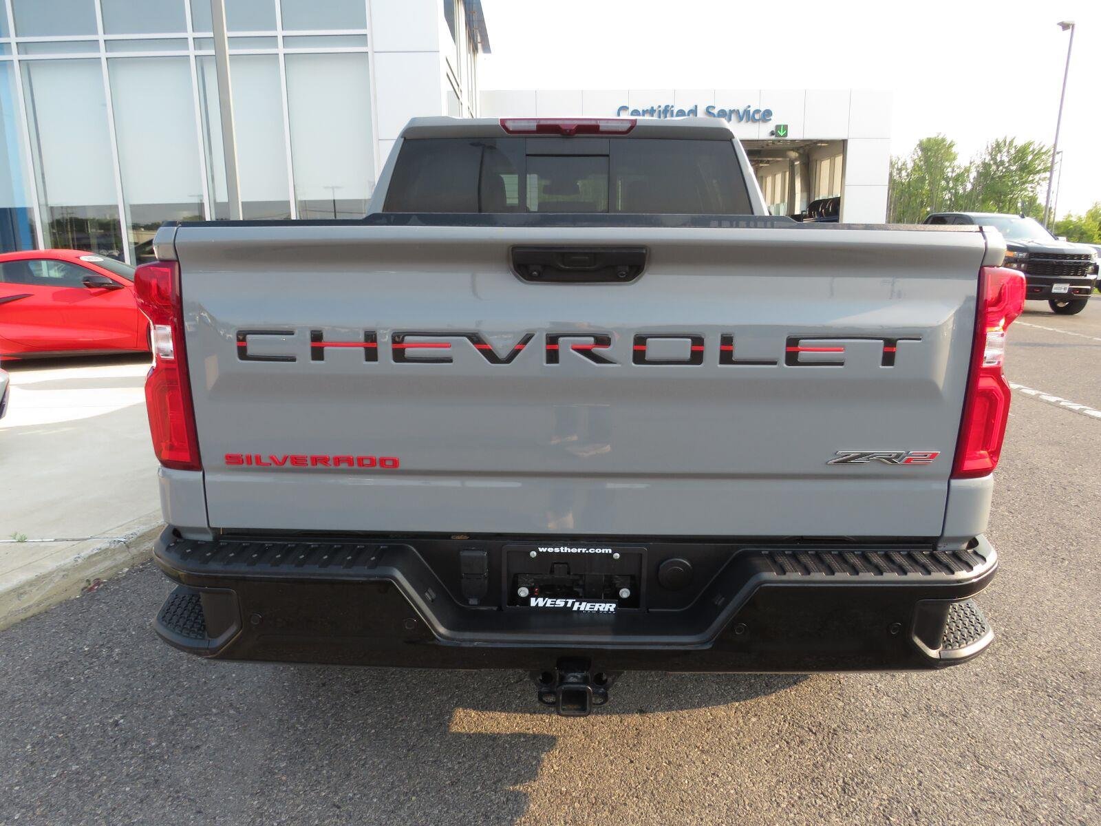 Used 2024 Slate Gray Metallic Chevrolet ZR2 image 10