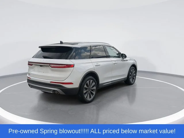Used 2020 White Lincoln Reserve image 8