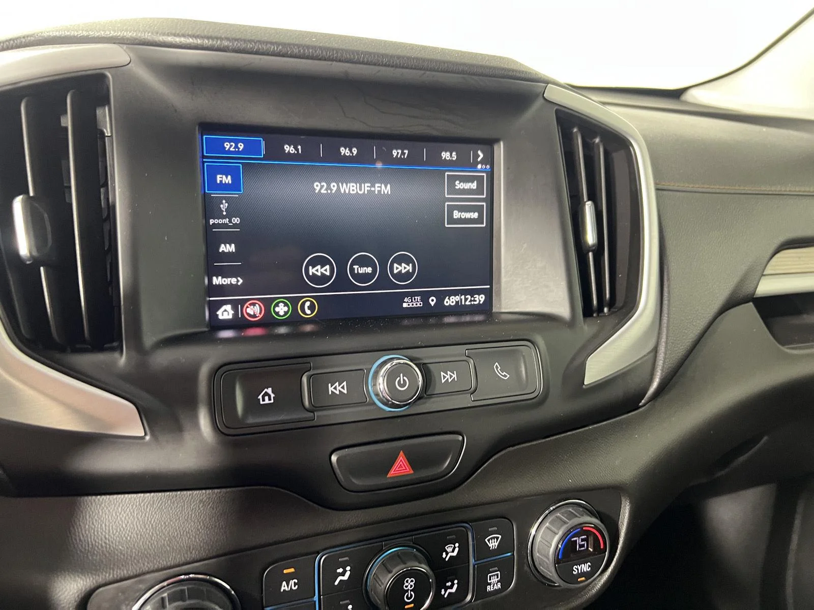 Used 2020 BLUE EMERALD METALLIC GMC SLE image 38