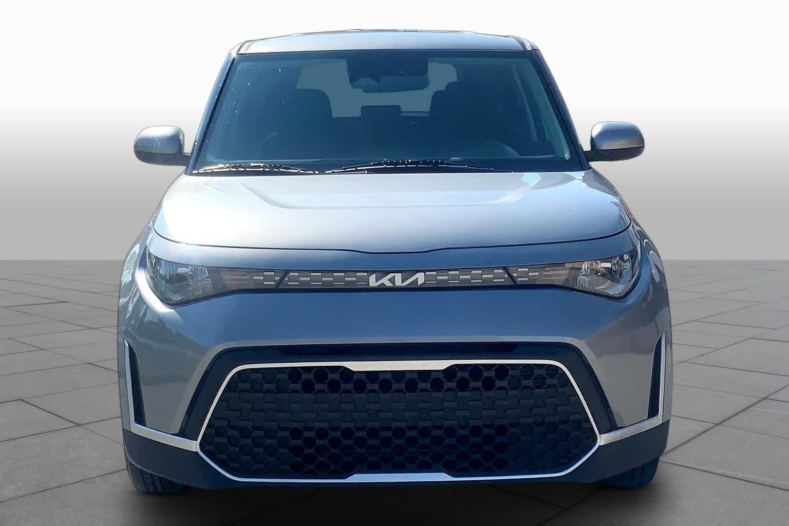 Certified Used 2024 Steel Gray Kia LX image 4