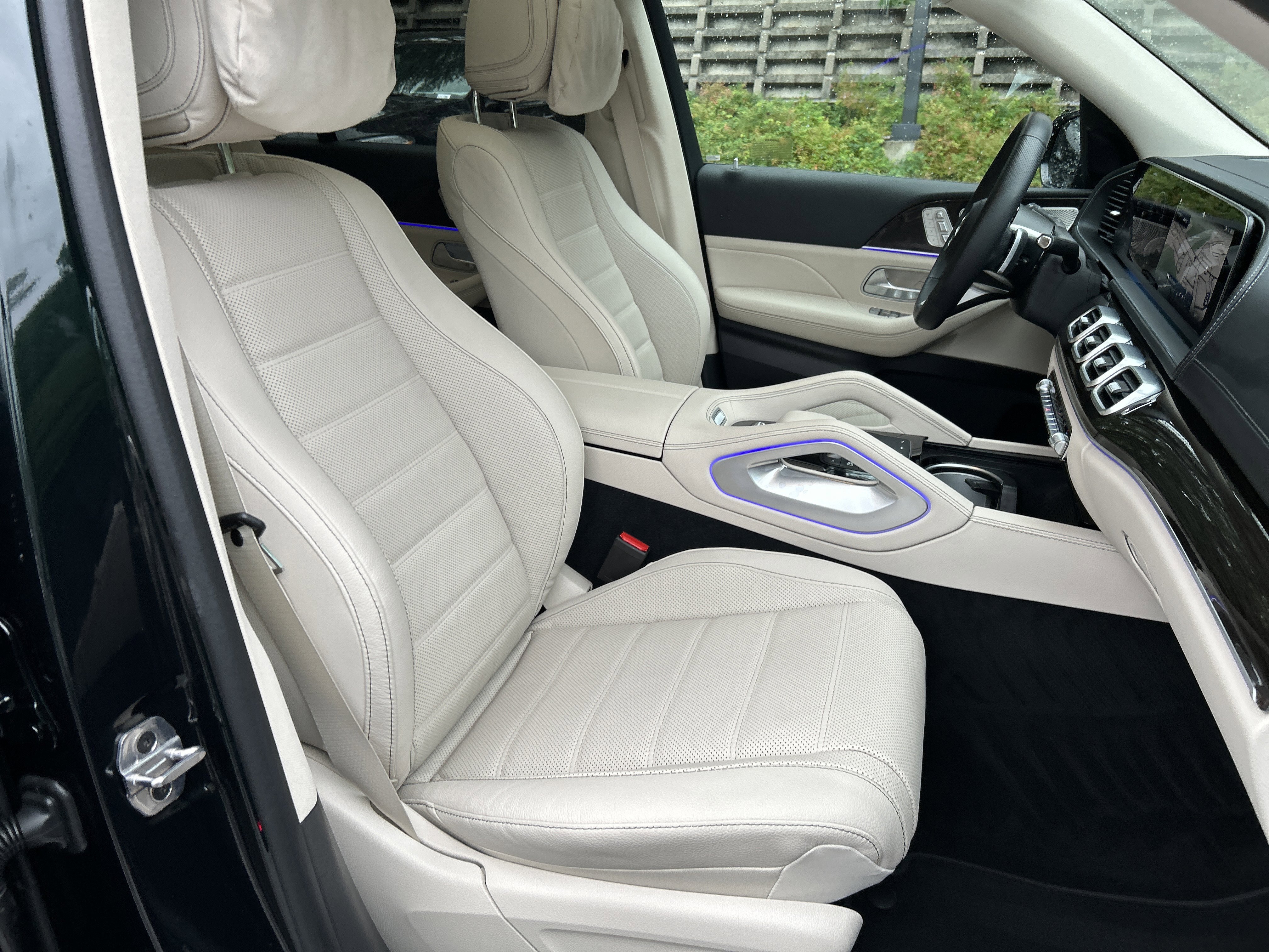 Certified Used 2025 Emerald Green Metallic Mercedes-Benz GLS 580 4MATIC® SUV image 53
