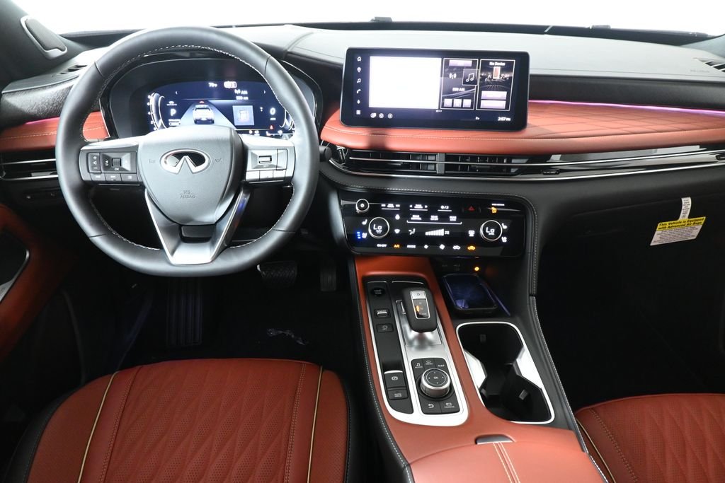 New 2027 2T RAD WHT INFINITI Autograph AWD image 17
