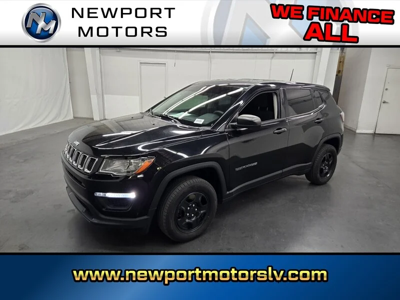 Used 2018 Diamond Black Crystal Pearlcoat Jeep Sport image 1