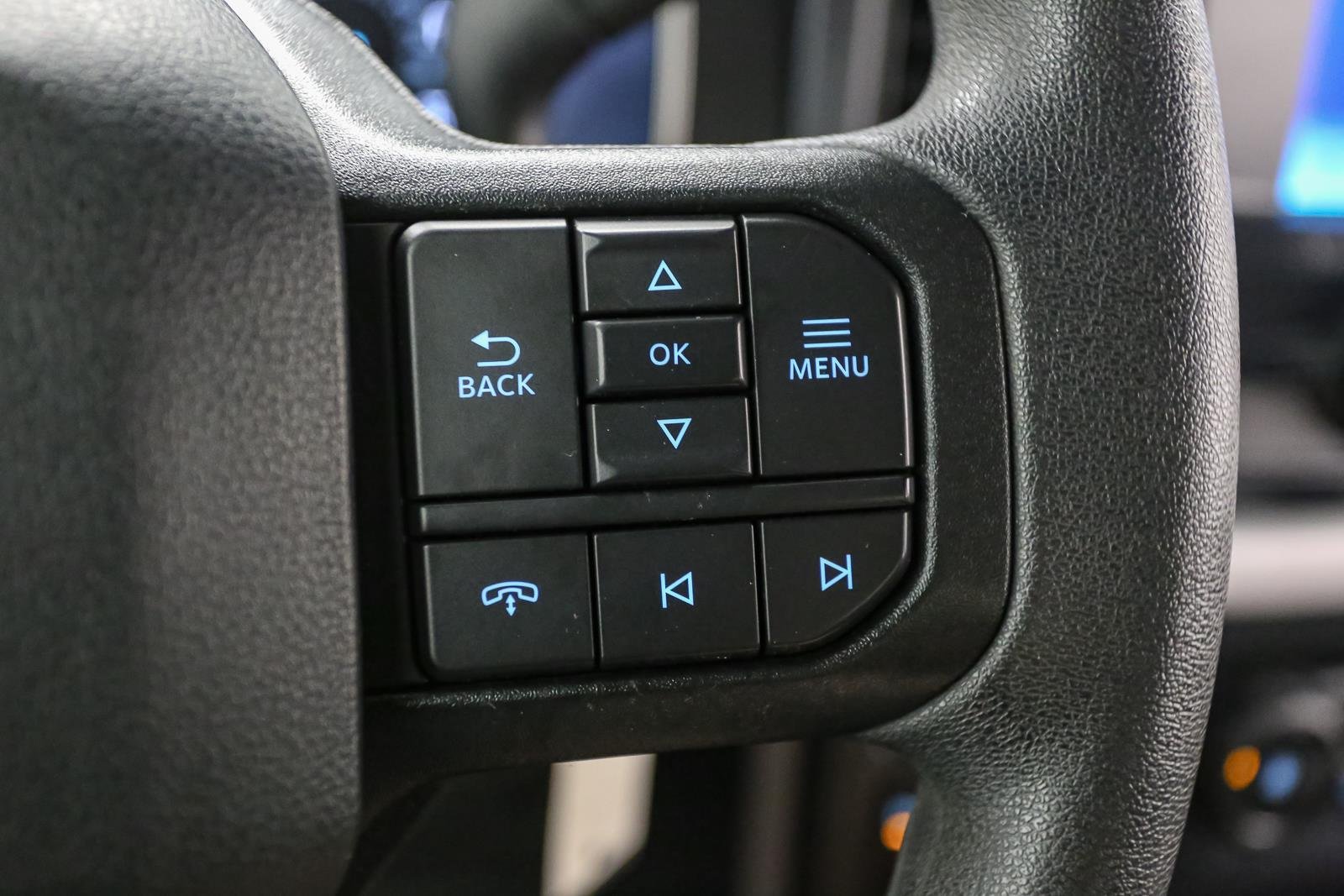 Used 2023 Oxford White FORD XL image 32