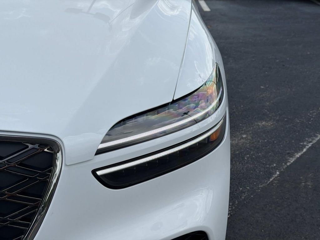 New 2026 White Genesis 2.5T Select image 11