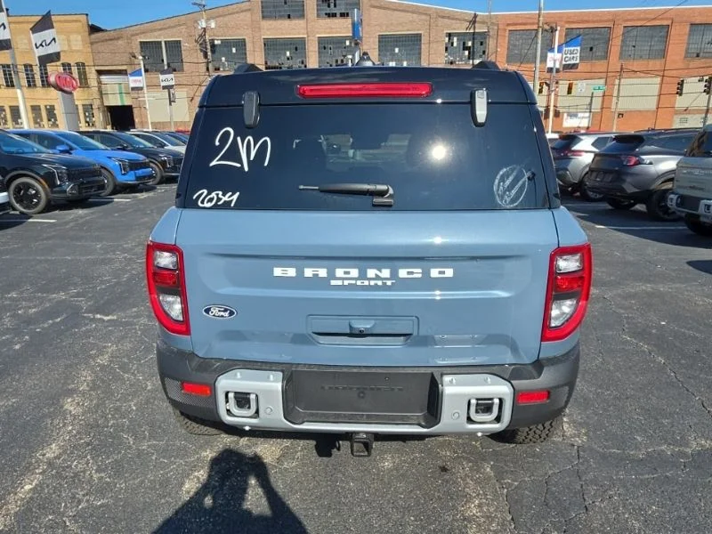 New 2026 Azure Gray Metallic Tri-Coat Ford Outer Banks® image 6