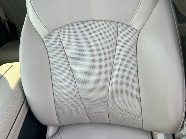Used 2019 Brown Buick Essence image 30