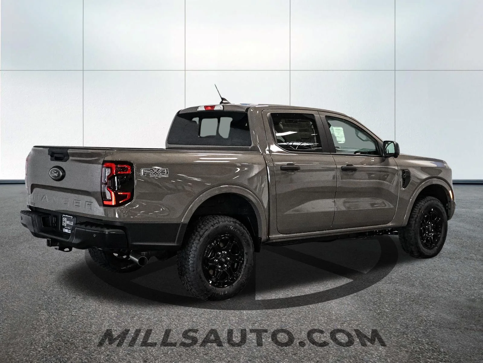 New 2026 Marsh Gray Ford XLT image 8