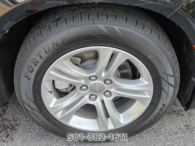Used 2023 Black Dodge SXT image 17