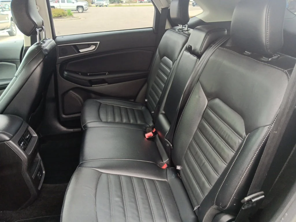 Used 2017 Magnetic Ford SEL image 34