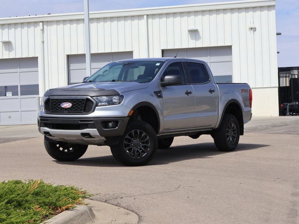 Used 2023 Silver Ford XLT image 1