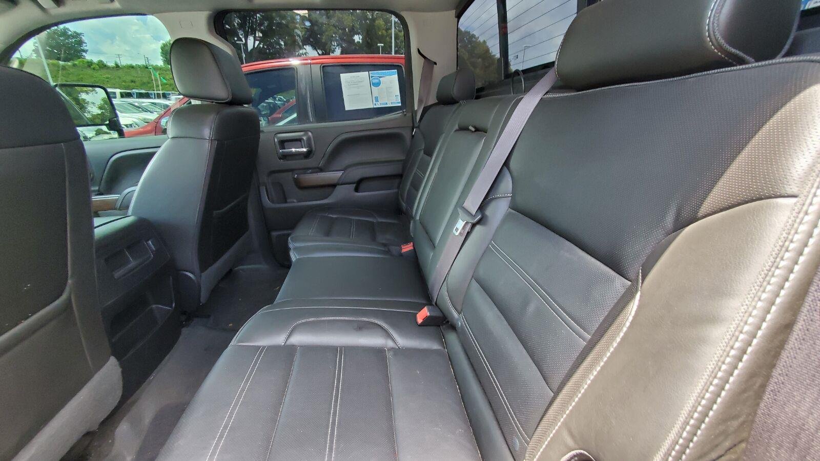 Used 2017 Dark Slate Metallic GMC Denali image 5