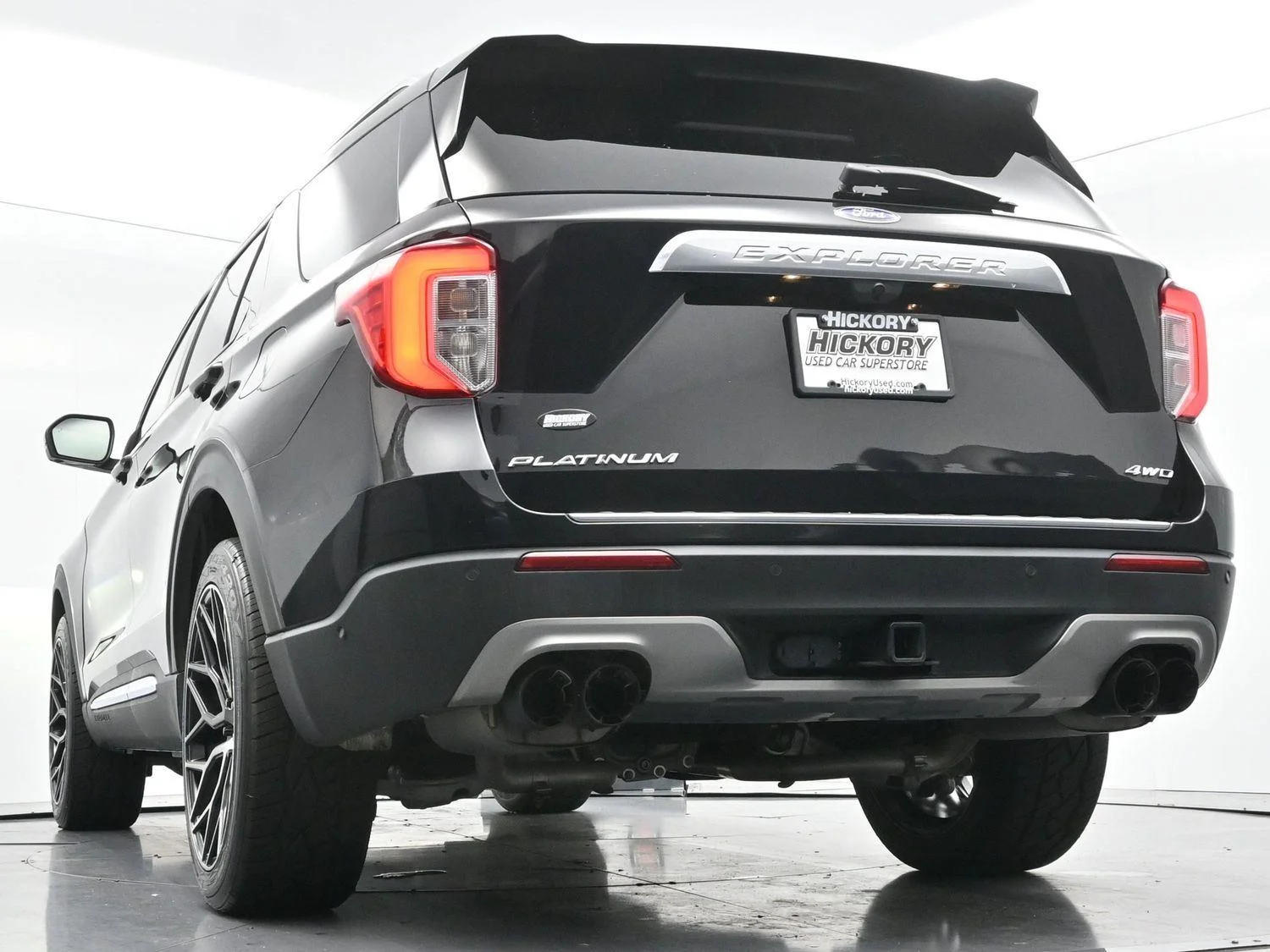 Used 2022 Agate Black Ford Platinum image 48