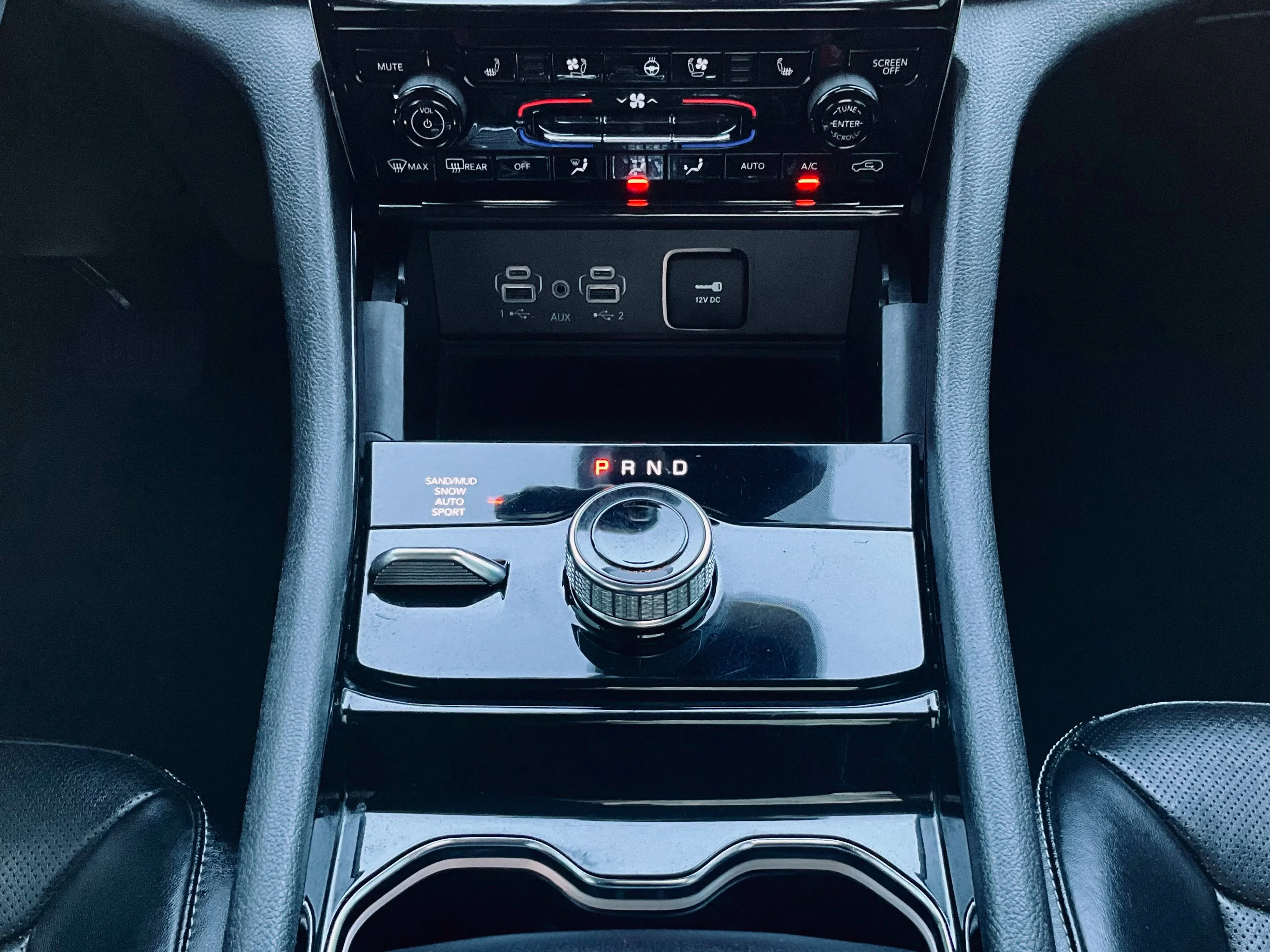 Used 2023 Gray Jeep Limited image 18