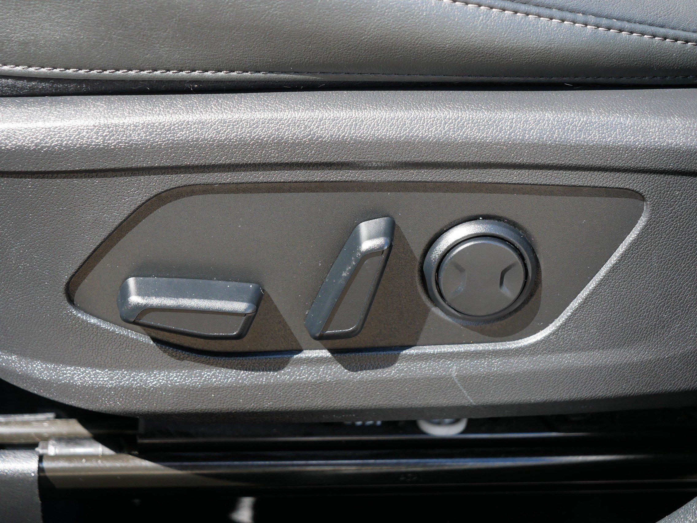 Certified Used 2023 Ebony Black Kia X-Line EX image 20