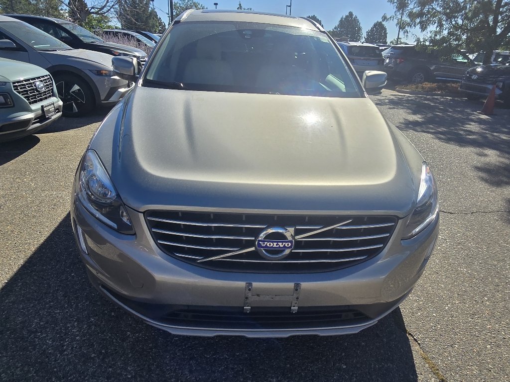 Used 2016 Seashell Metallic Volvo T5 Premier image 9