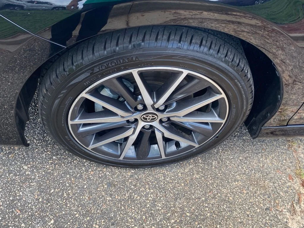 Used 2022 Black Toyota XLE image 18