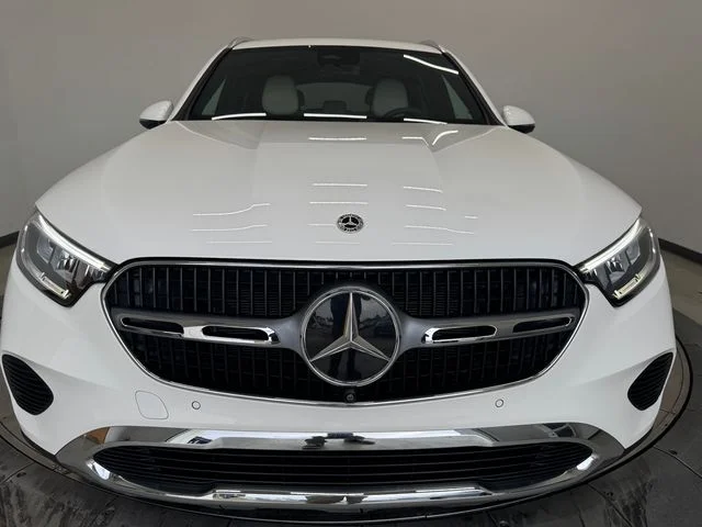 Certified Used 2026 Polar White Mercedes-Benz GLC 300 image 14