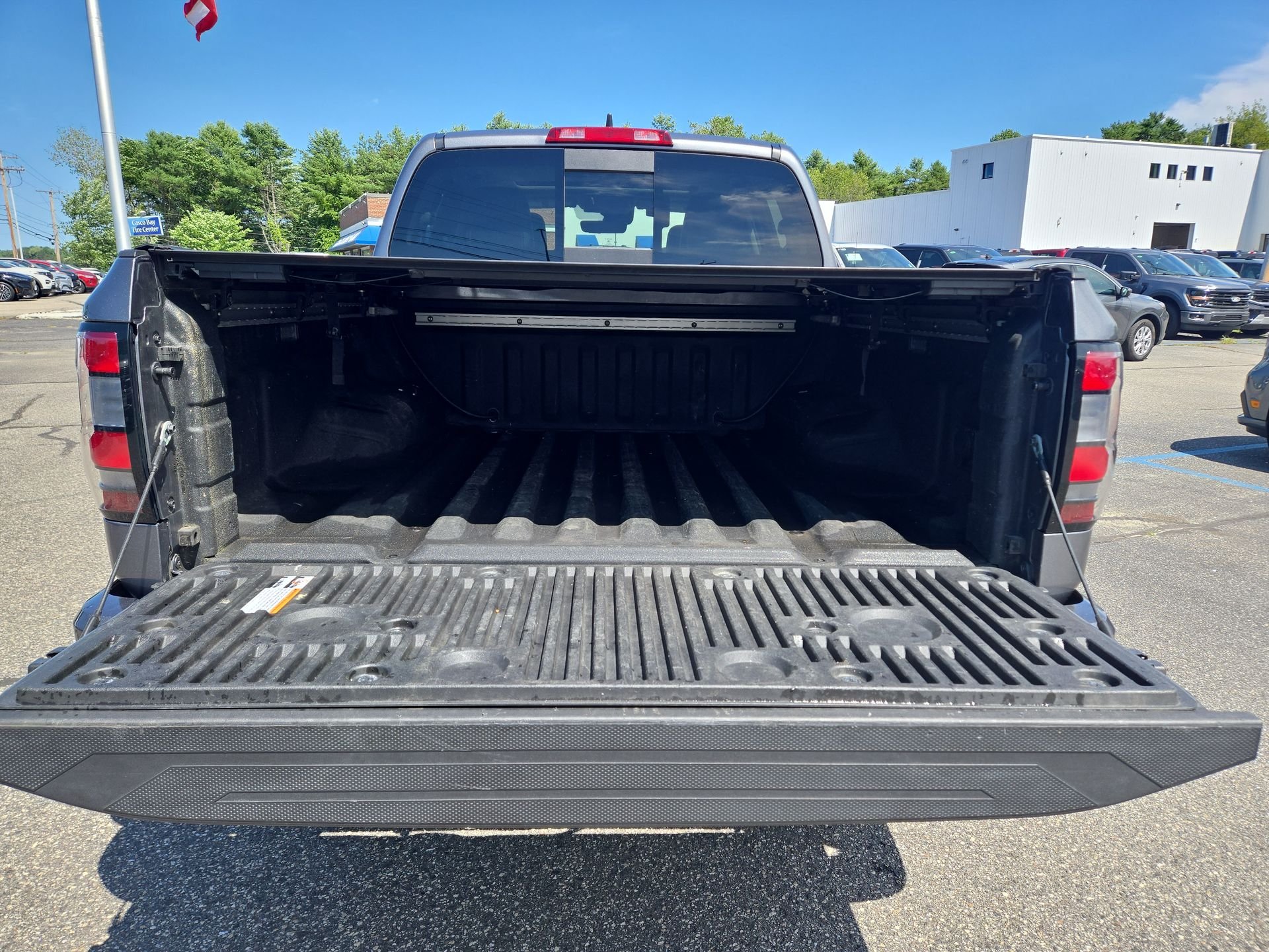 Certified Used 2023 Gun Metallic Nissan SV image 3
