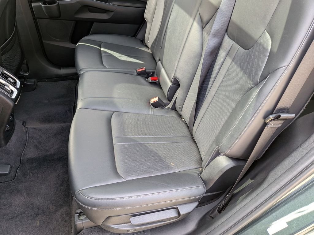 Used 2022 Green Kia S image 25