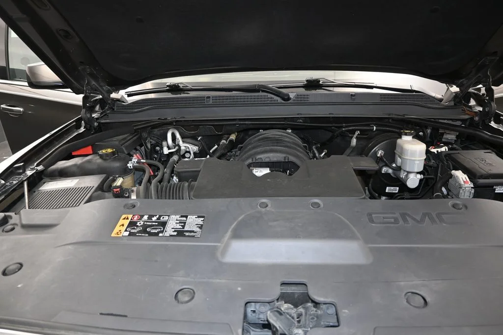 Used 2019 Gray GMC Denali image 26