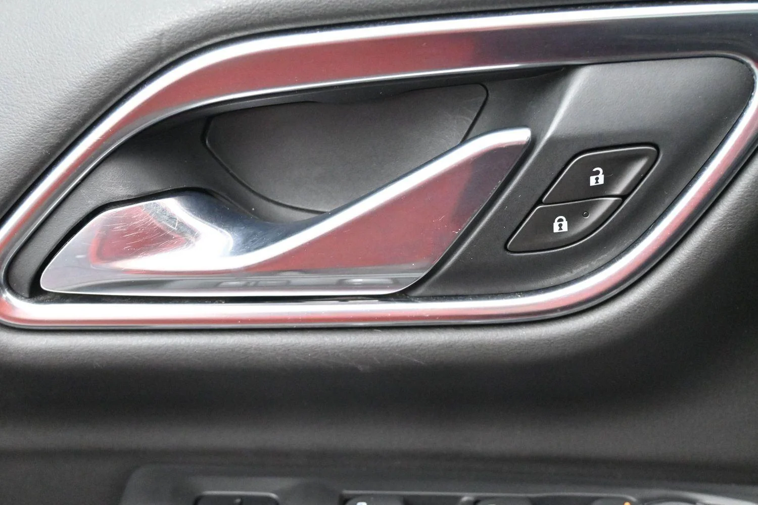 Used 2021 CHERRY RED TINTCOAT Chevrolet RST image 13