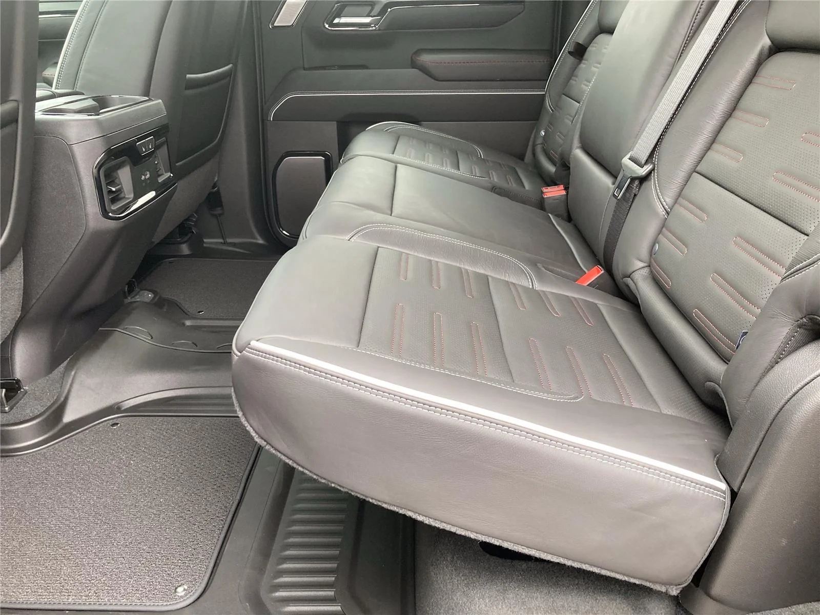 New 2026 Onyx Black GMC AT4X image 29