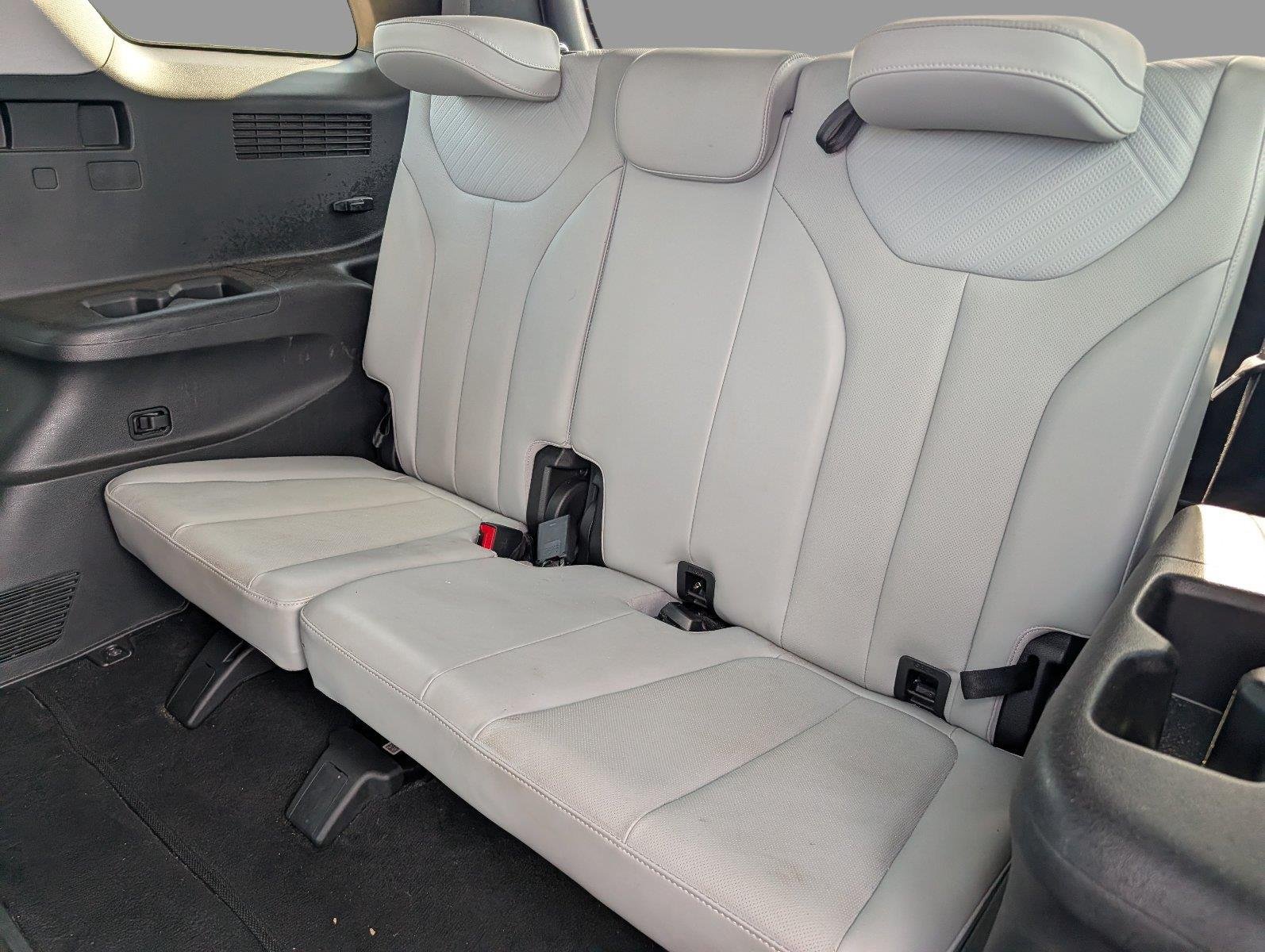 Used 2025 Sierra Burgundy Hyundai SEL image 32