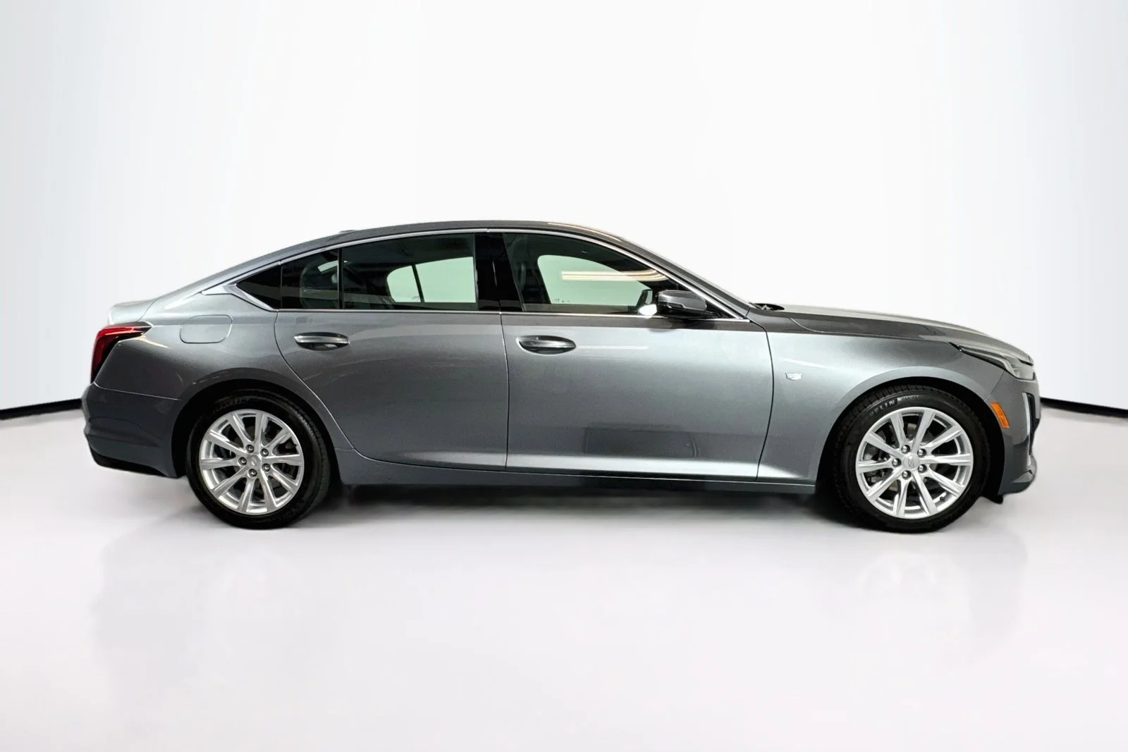 Used 2020 Satin Steel Metallic Cadillac Luxury image 4