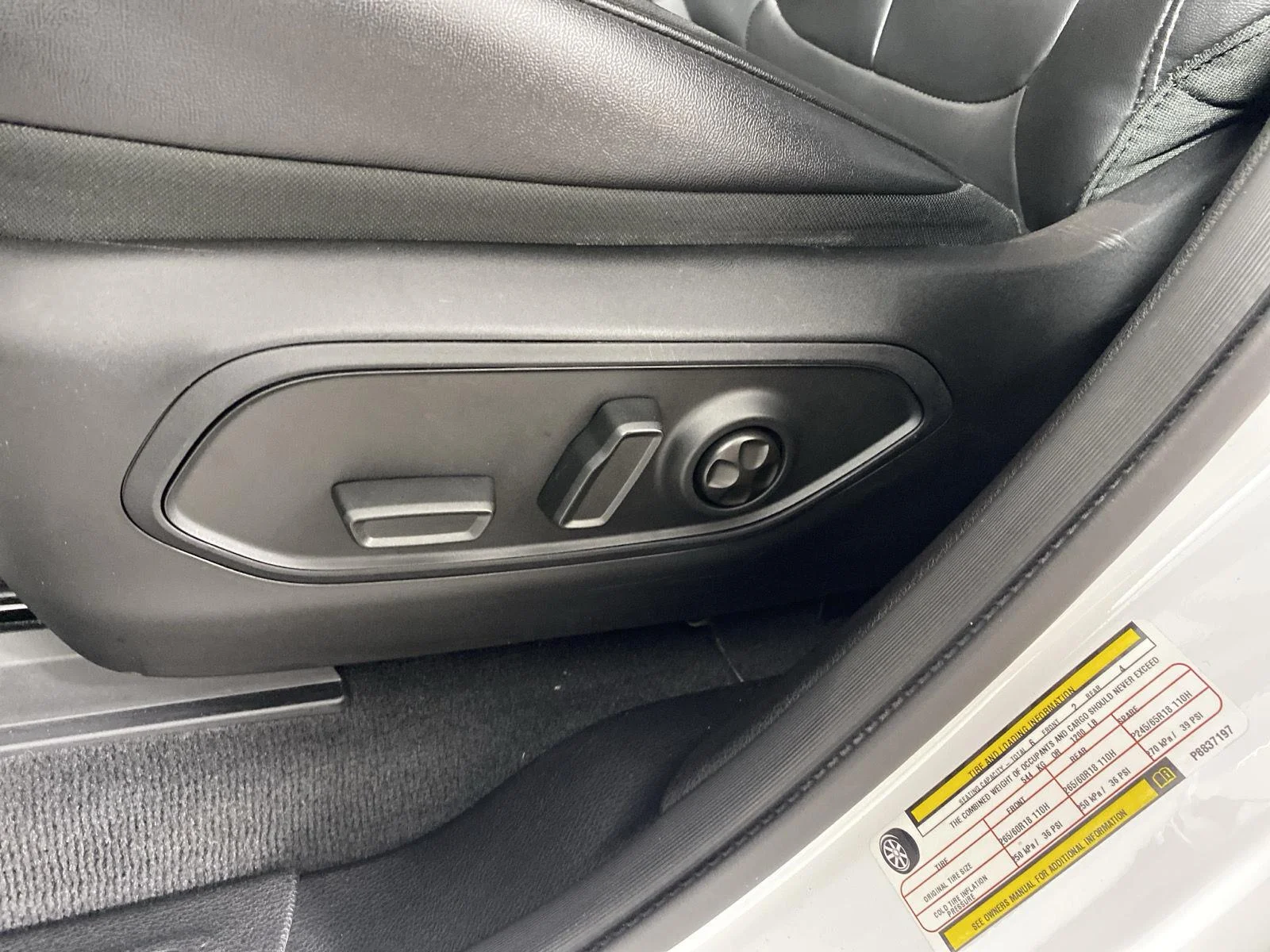 Used 2023 Bright White Clearcoat Jeep Limited image 19