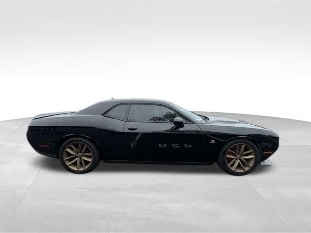 Used 2016 Black Dodge R/T Scat Pack image 10