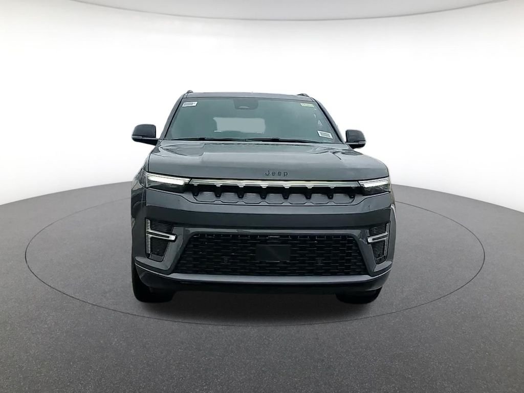 New 2026 Baltic-Gray Metallic Clear-Coat Exterior Paint Jeep Limited Altitude image 3
