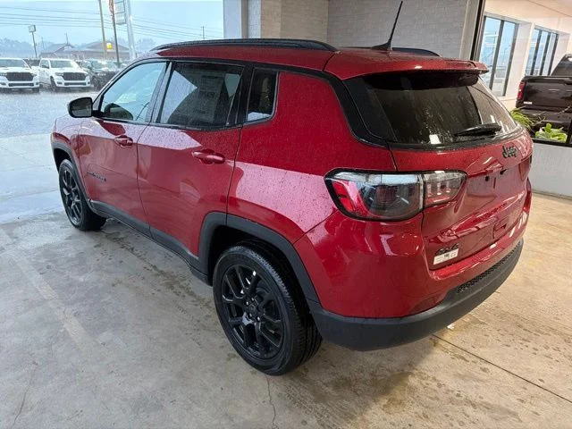 New 2026 Red Hot Pearlcoat Jeep Latitude image 4
