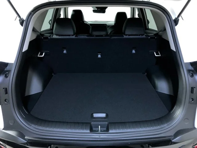New 2026 Snow White Pearl Kia S image 16