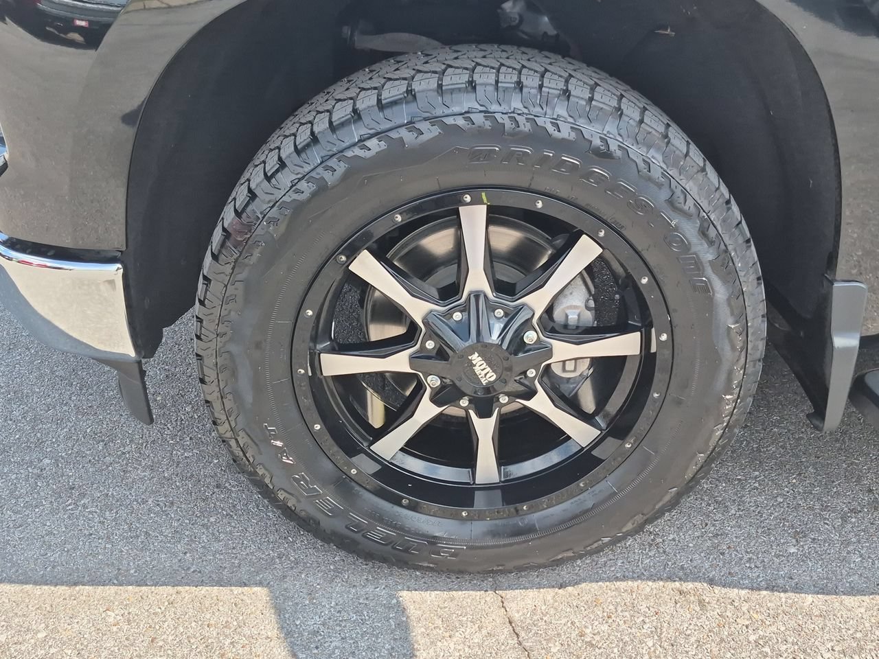 Used 2023 BLACK Chevrolet LTZ image 34