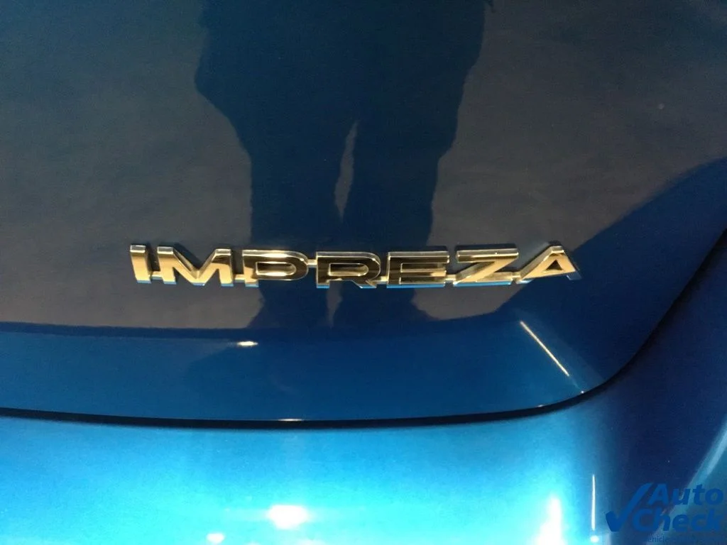 Used 2020 Blue Subaru Premium image 15