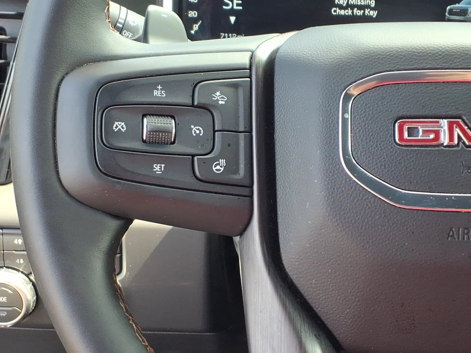 Used 2026 Summit White GMC AT4 image 17