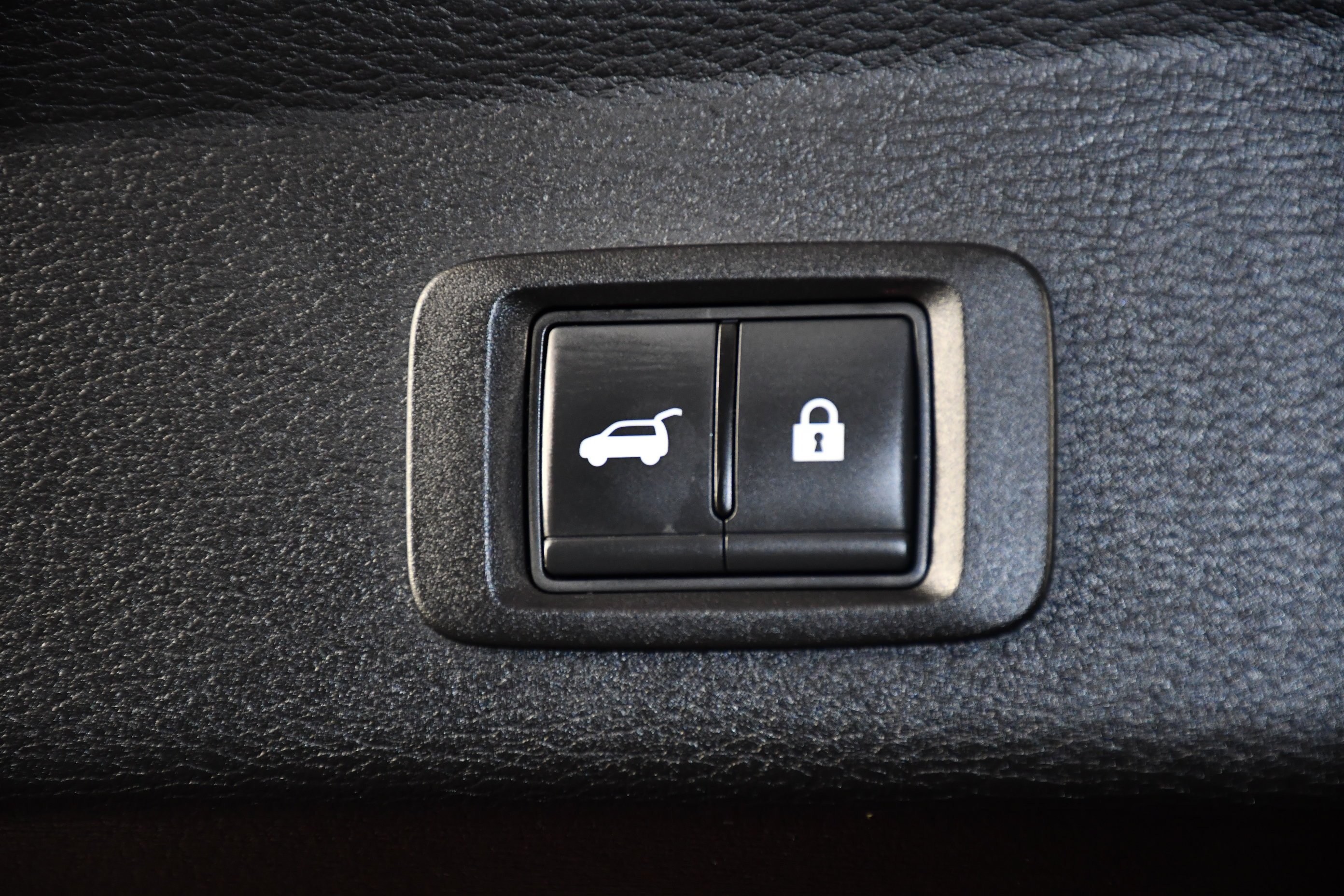 Used 2024 Red Diamond Mitsubishi SE image 47