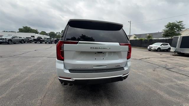 2026 GMC Yukon XL Denali - Photo 7