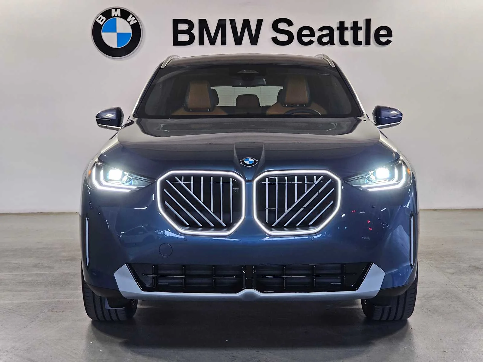 New 2026 Arctic Race Blue metallic BMW 30 xDrive image 6