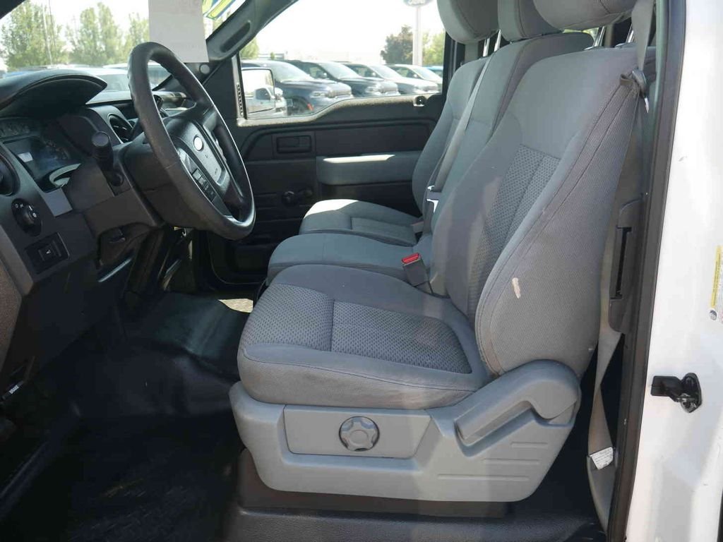 Used 2012  Ford XL image 22