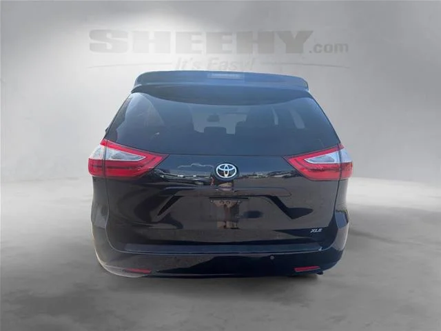 Used 2017 Midnight Black Metallic Toyota  image 14