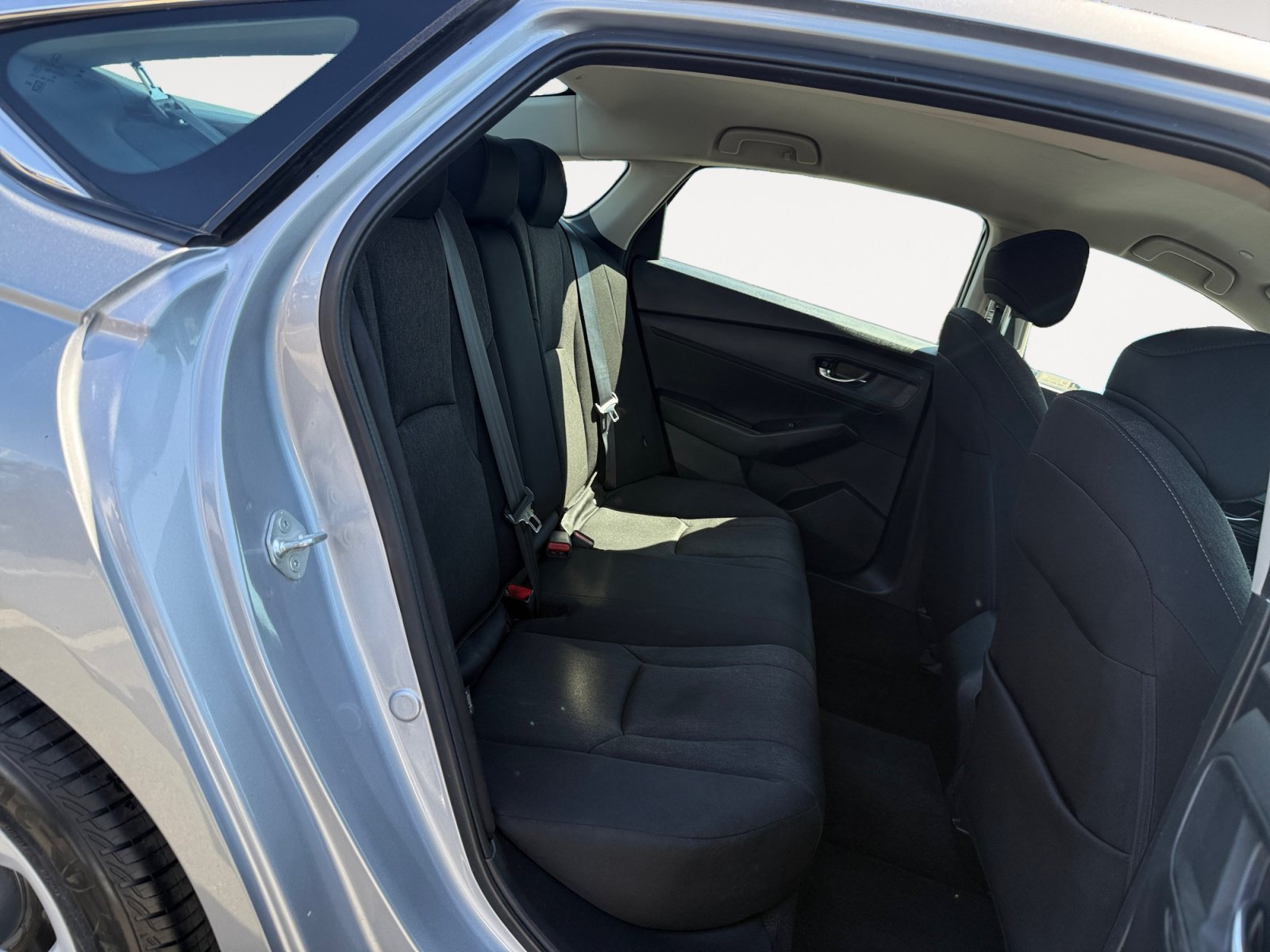 Certified Used 2023 Lunarsilver Honda LX image 18
