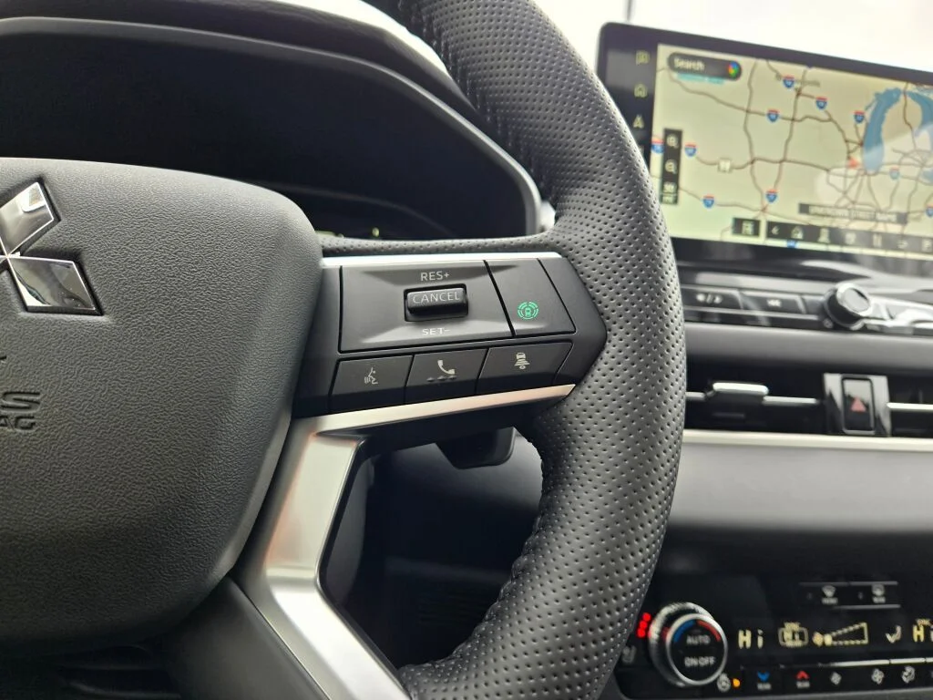 2026 Mitsubishi Outlander SEL - Photo 32
